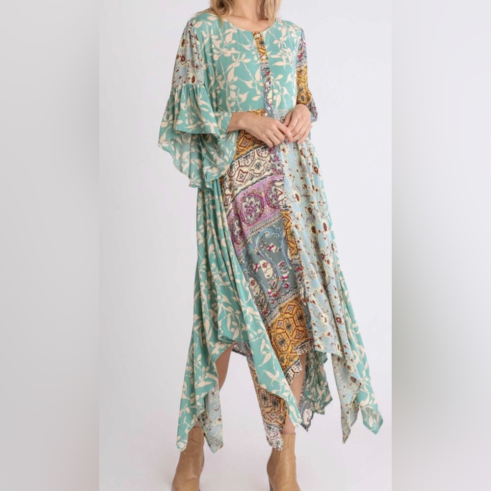 NWT Umgee Ruffle Short Bell Sleeve Sharkbite Hem Mixed Print Dress sz Small
